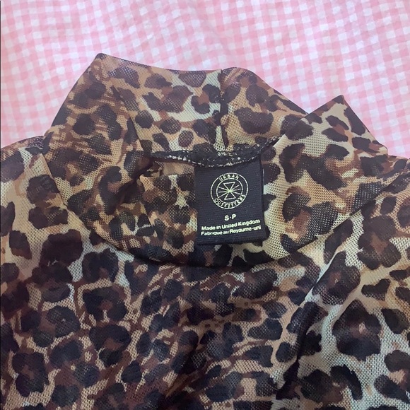 Urban Outfitters Cropped Mesh Leopard Top - Picture 6 of 10